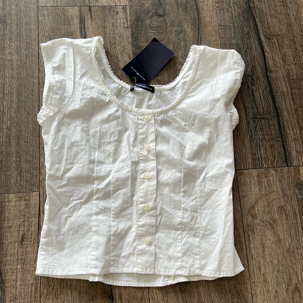 Brandy Melville white sleeveless blouse Nwt fits size S/M